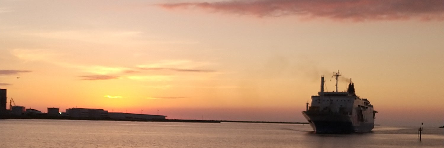 じじ's banner