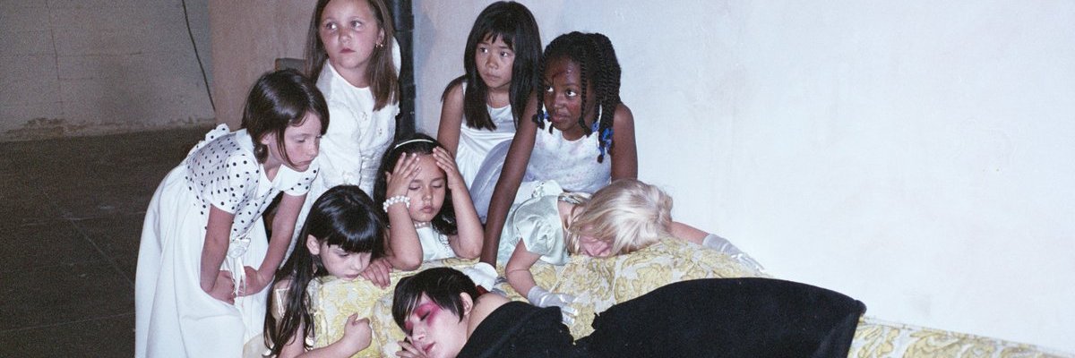deadflowersbook's profile banner image
