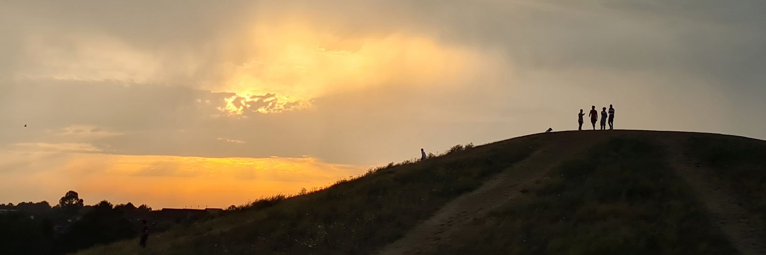 atapushmaybe's profile banner image