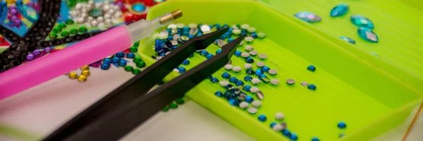 Diamond Painting And Beyond banner