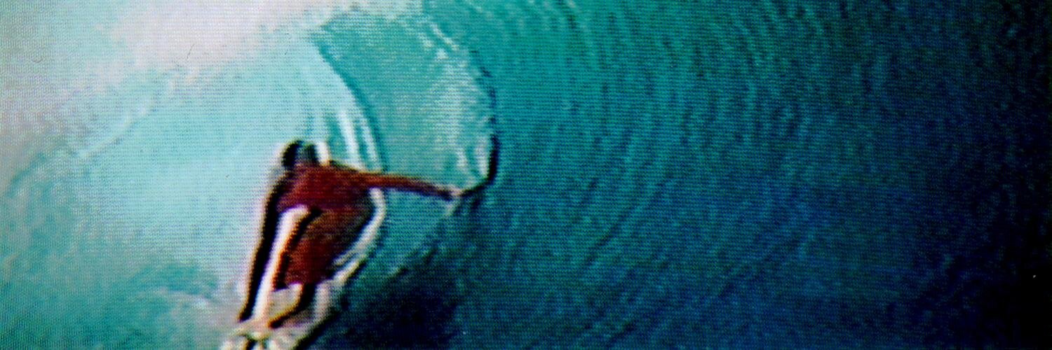 ᴎɘd b̶̨̭̑̎͒͊͌̐̽e̴̢͍̲̥̠͎͊̈́͛͆́̚͠n̴̬̳̋͊̕ banner