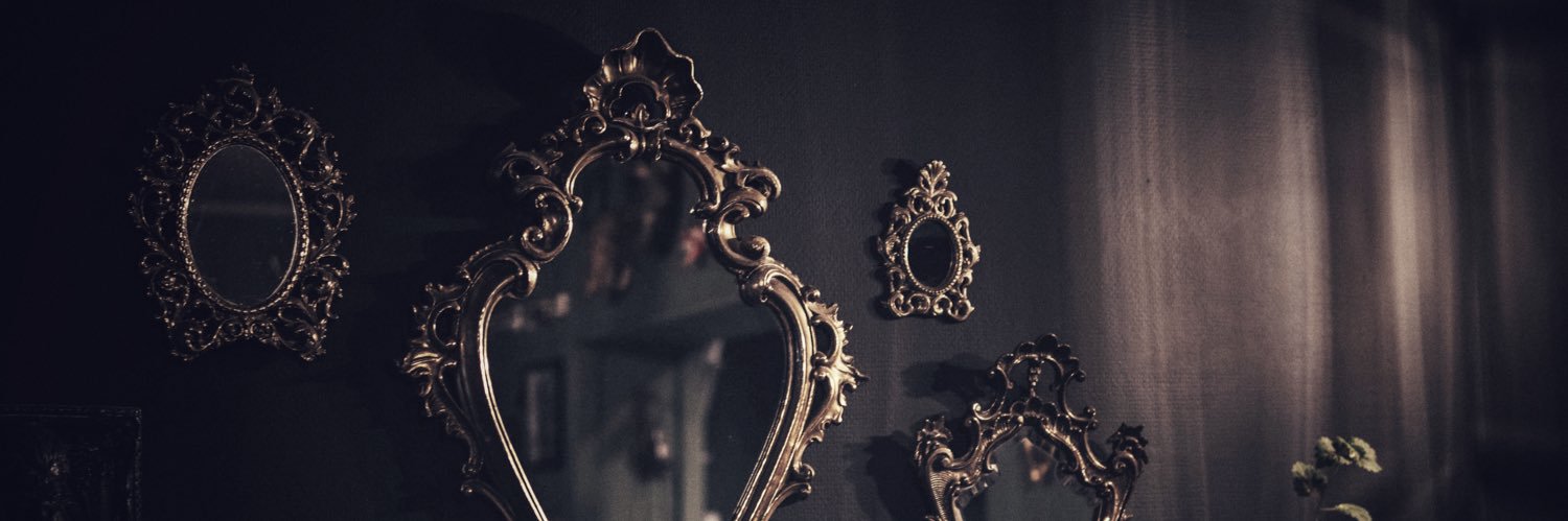 𝑃𝑎𝑠𝑡 𝑝𝑎𝑙𝑎𝑐𝑒🕯 banner