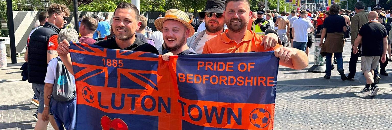 Liam 🍀🌹 banner