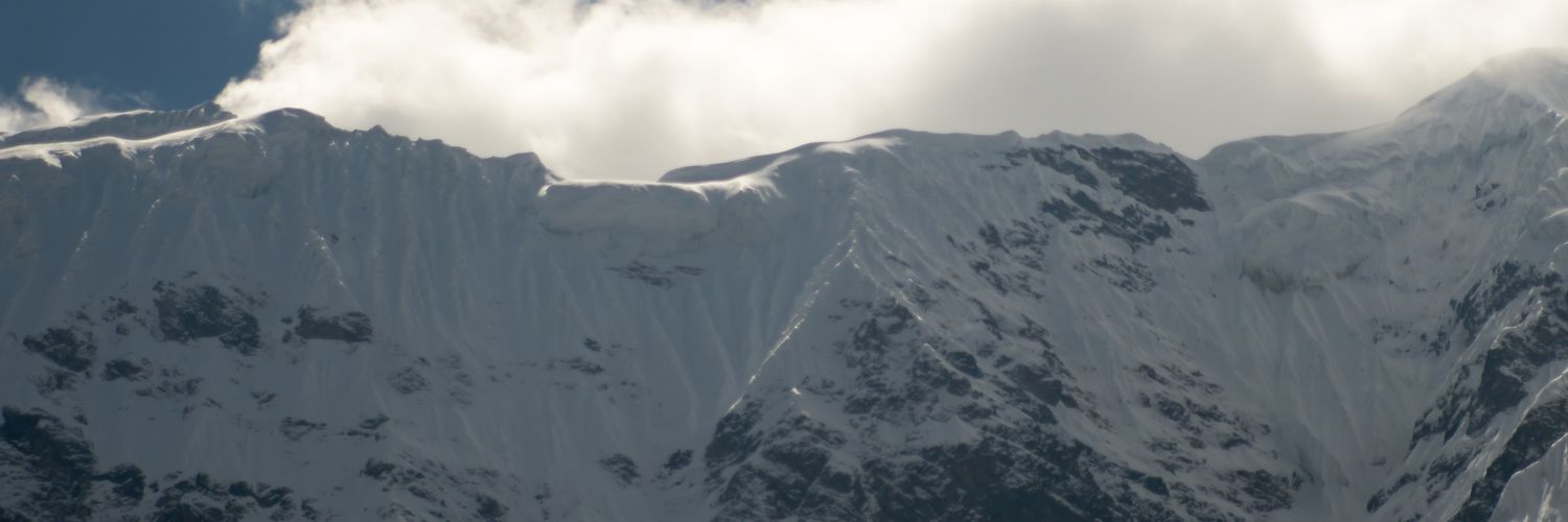 AkLuna_'s profile banner image