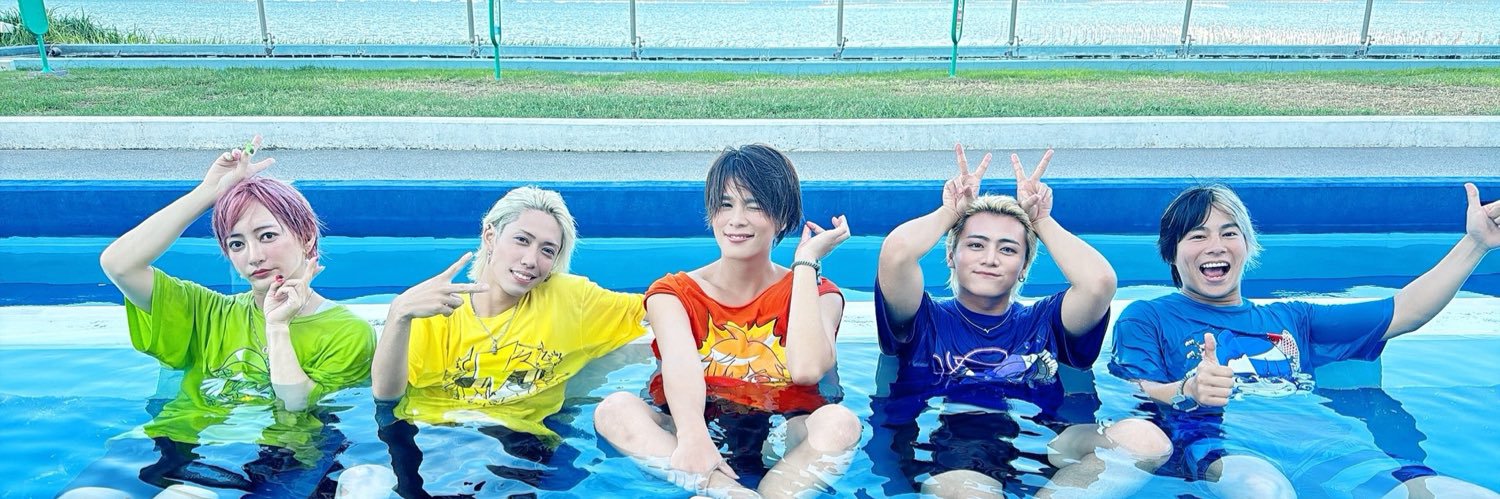 わと✌️🧩💜 banner