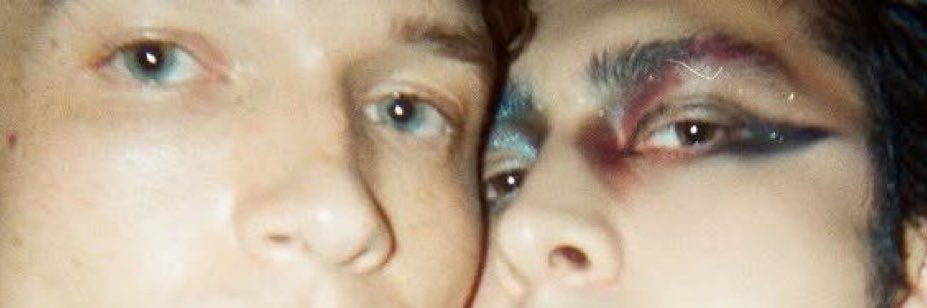 Emma 🏒 🪩 💋 banner