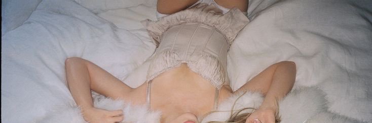 nana ୨ৎ⸆⸉ banner