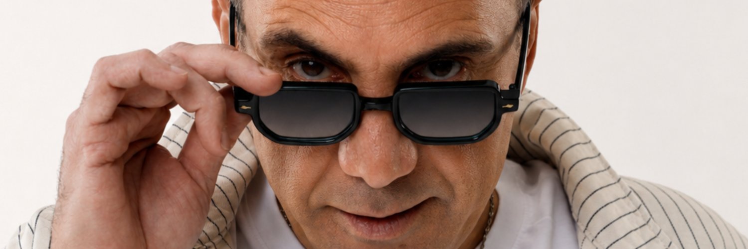 teonaz's profile banner image