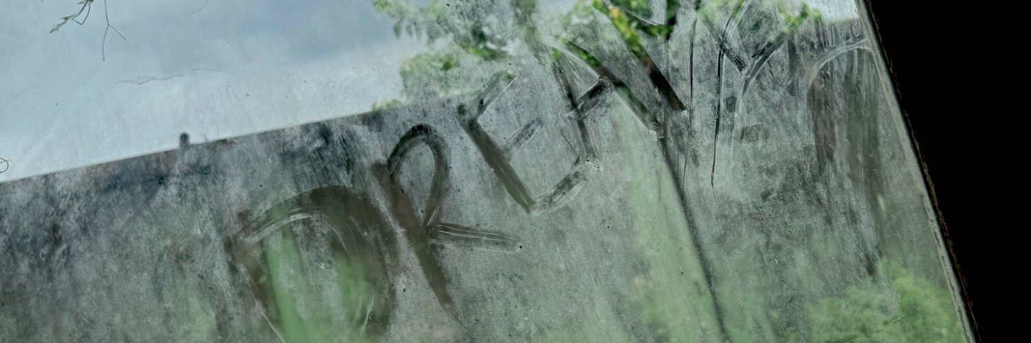 monzky banner