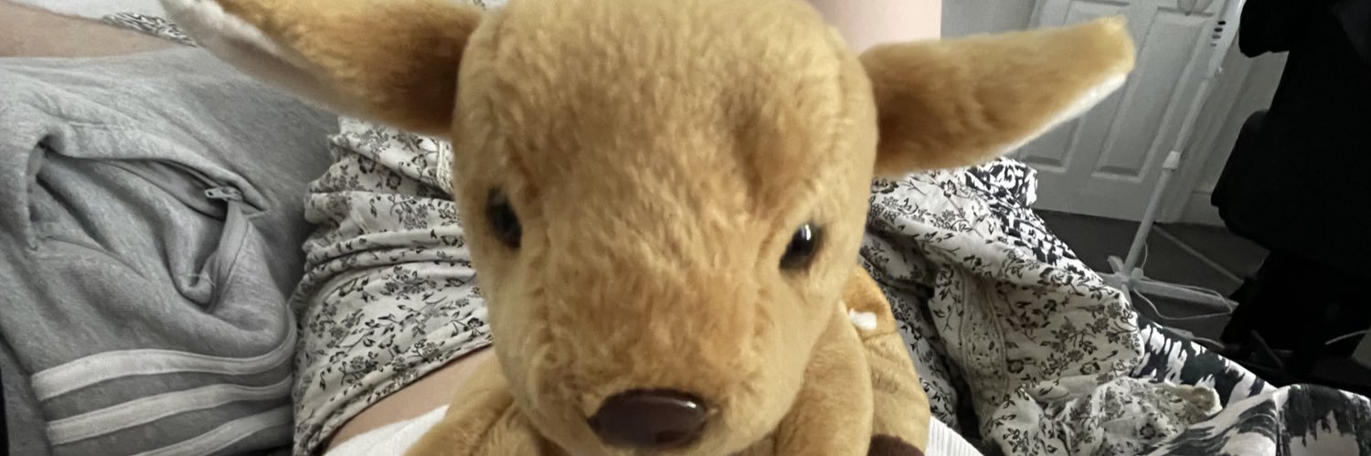 elimademe's profile banner image