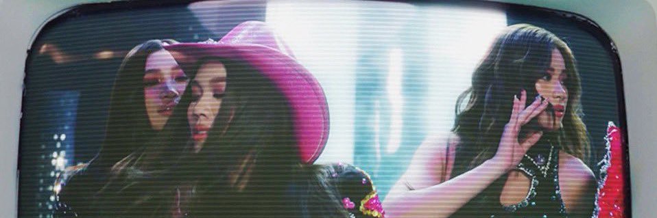 𓆝 banner