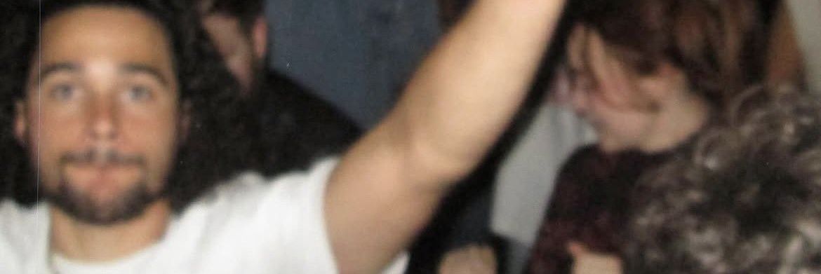 ali banner