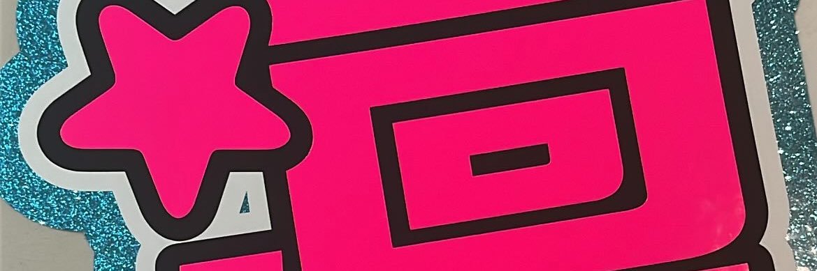 E♡ banner