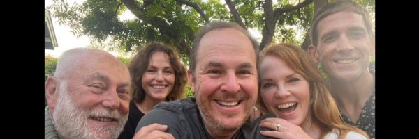 _addict2TvShows Profile Banner