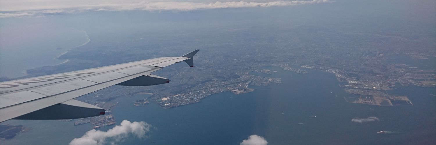 akasari_e's profile banner image