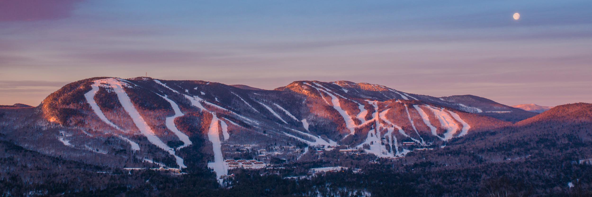 sundayriver's profile banner image
