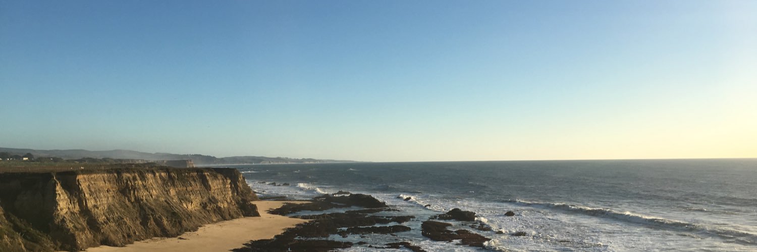 emilynhan's profile banner image