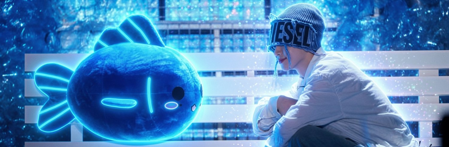edit93892's profile banner image