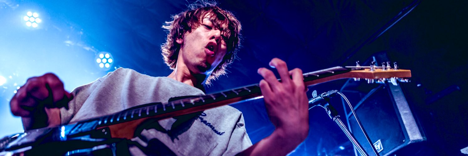 zooowitter's profile banner image