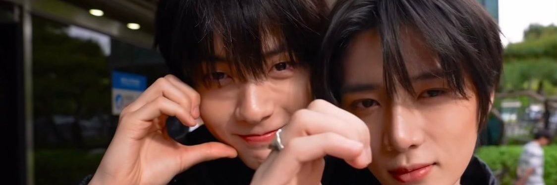 luu ݁𖤐. ⁷th year banner