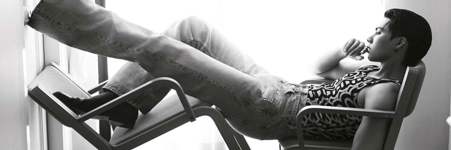 B_Elle1928's profile banner image