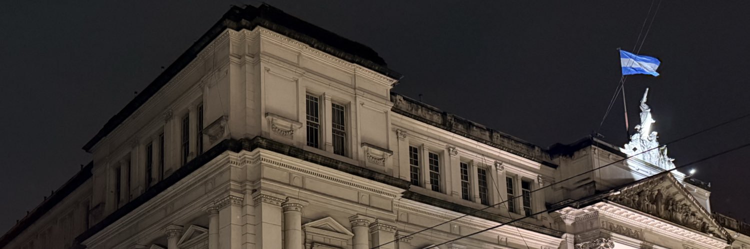 fernandapesoa's profile banner image