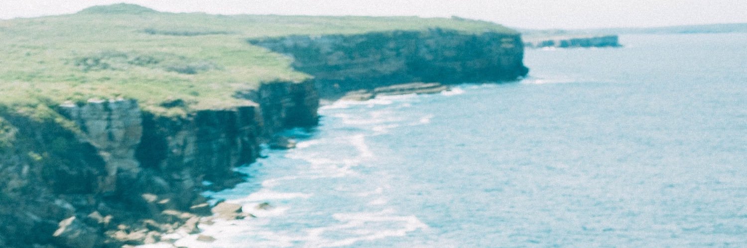 karlyfthompson's profile banner image