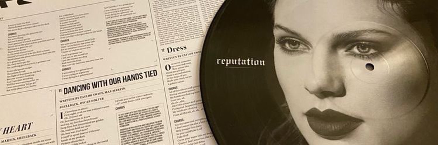 chris 🐍🖤 banner