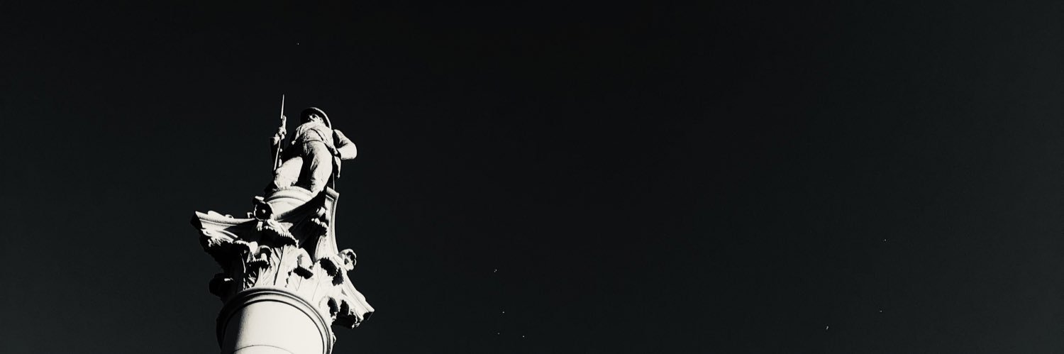 Tom's banner