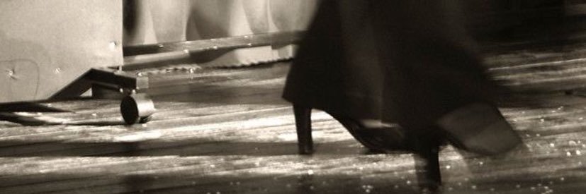 مُوج banner