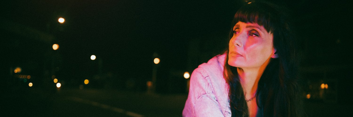 amyvee's profile banner image
