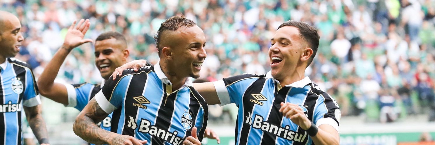 F banner