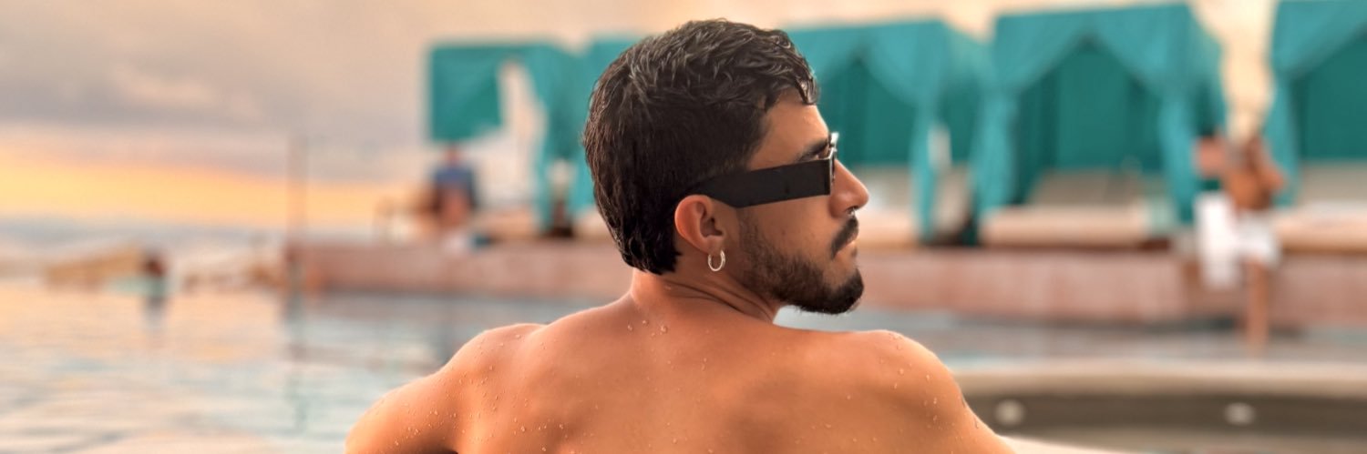 Bad Papi 🥴🌹 banner