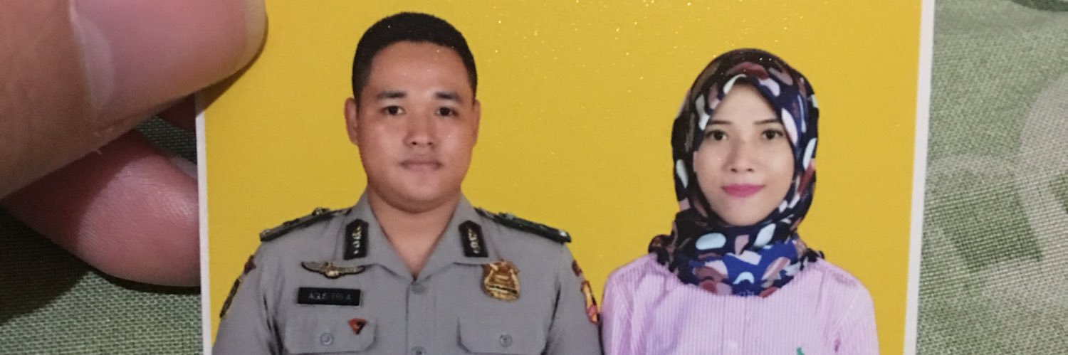 ulfaraputri's profile banner image