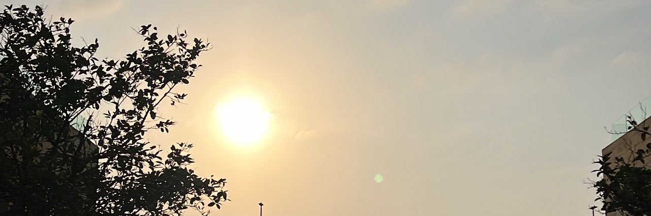 • banner
