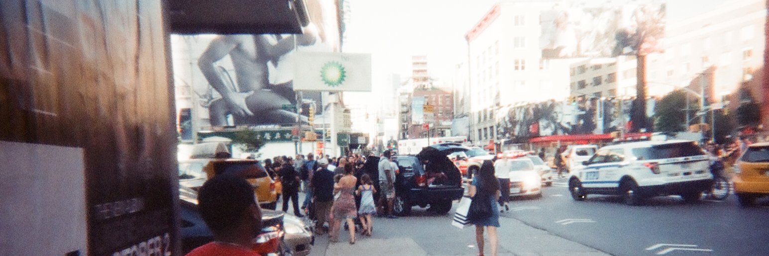 izwyuki's profile banner image