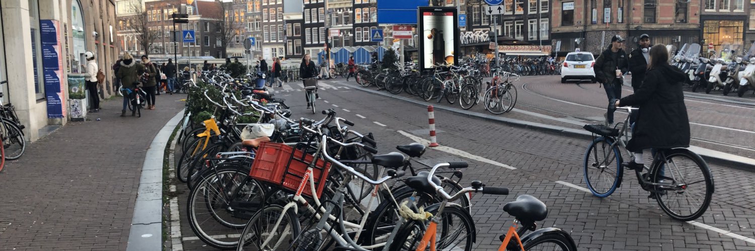 Dr Brett Petzer banner