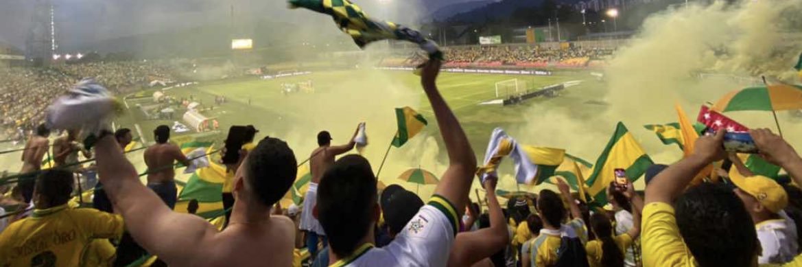 López banner