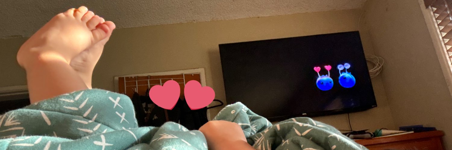 channiess_'s profile banner image