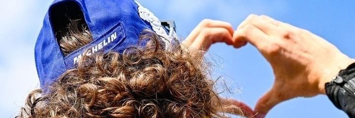 Effie 💙 BEZZECCH1 banner