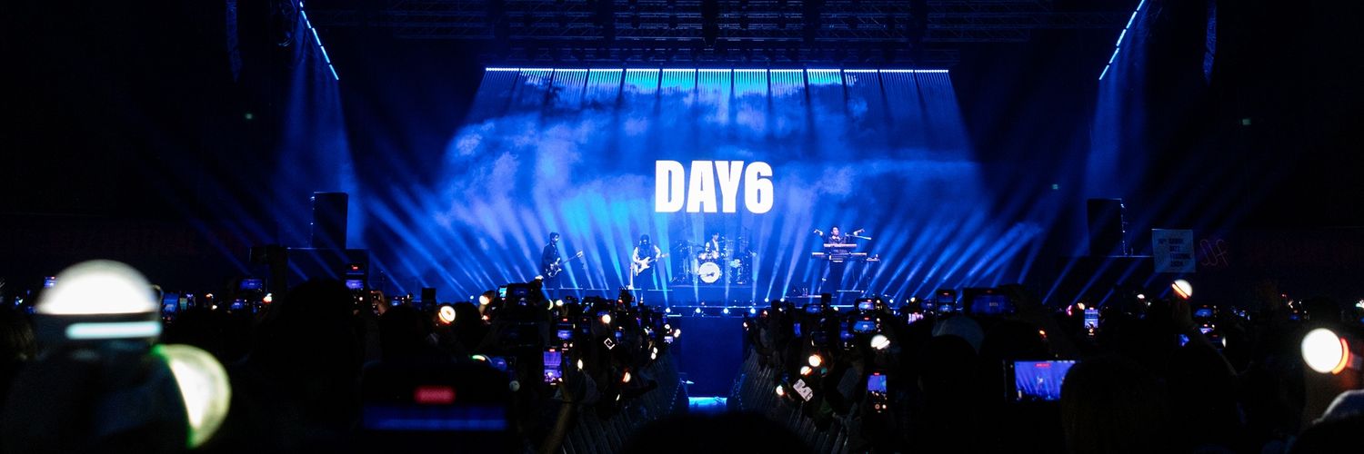 반짝 banner