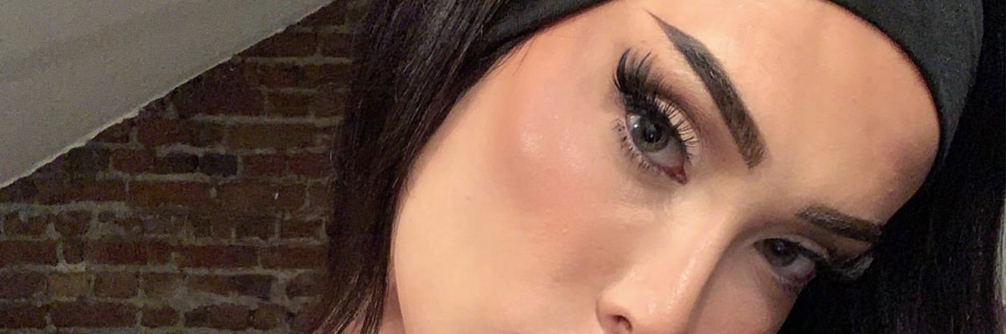 naeliaaof's profile banner image