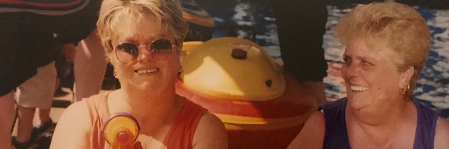 carleysholl's profile banner image