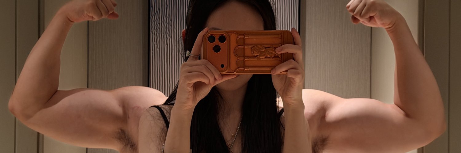 vanisa1025's profile banner image