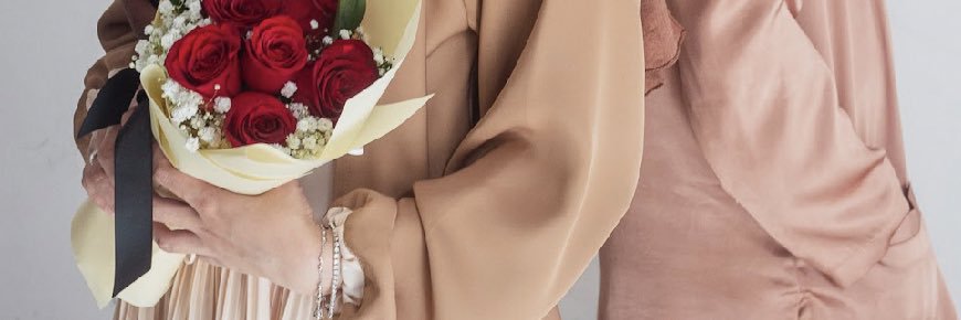 InanaAli's profile banner image