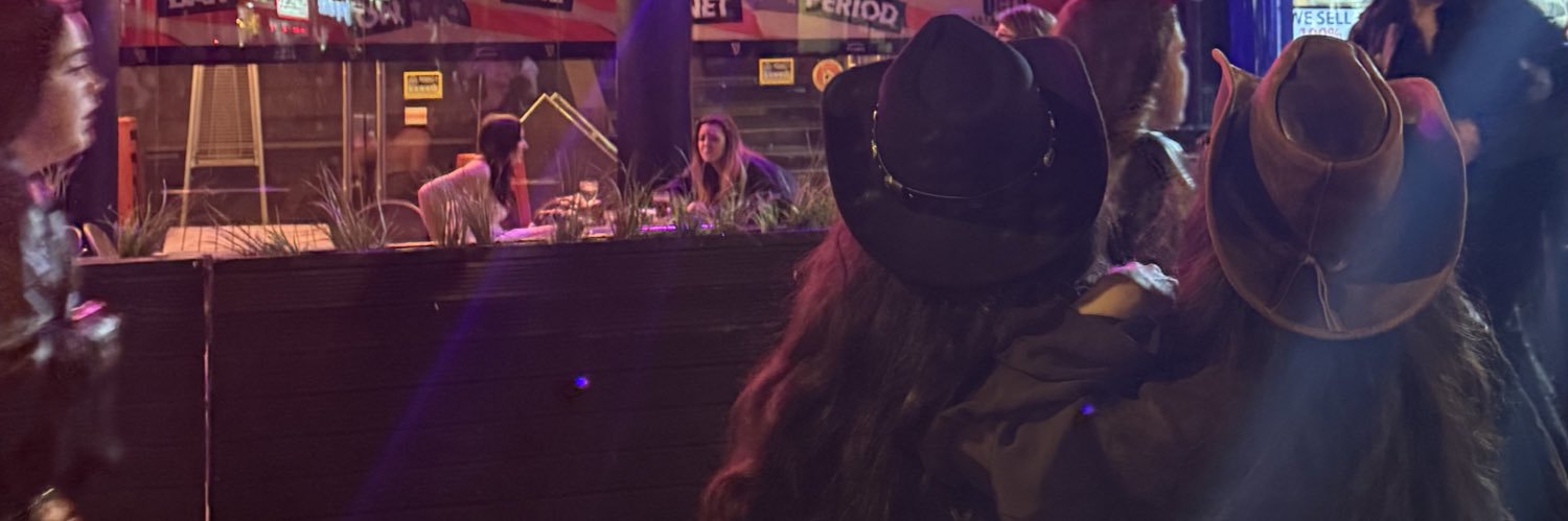urfavvraz's profile banner image