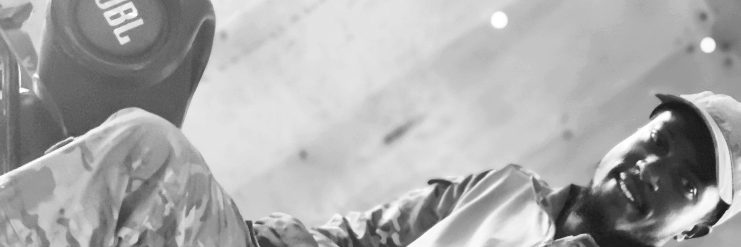 Y3sBana's profile banner image