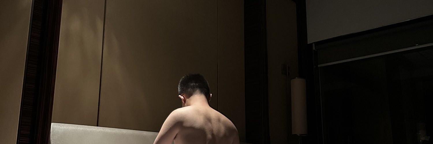 怪味芥末面包条 banner