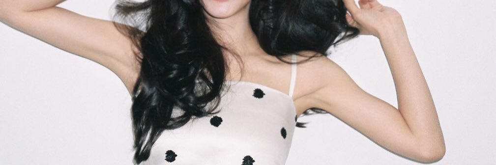 ໊ banner