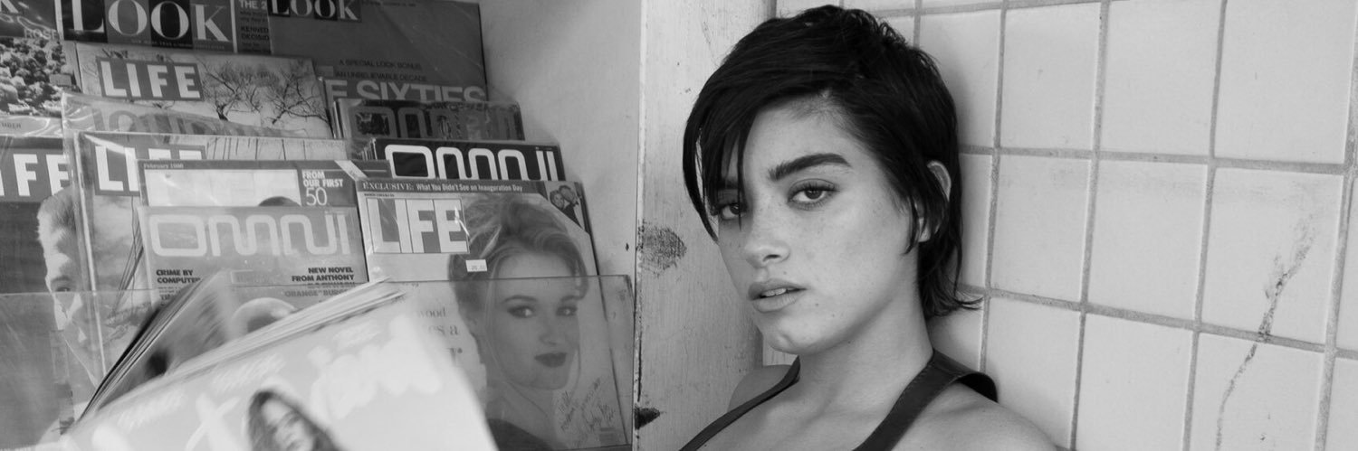 𝑬𝑙𝑖𝑠𝑒 𝑜𝑓 𝑫𝑜𝑚𝑟𝑒̀𝑚𝑦 banner